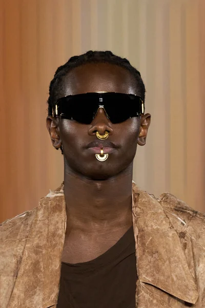 Look 237